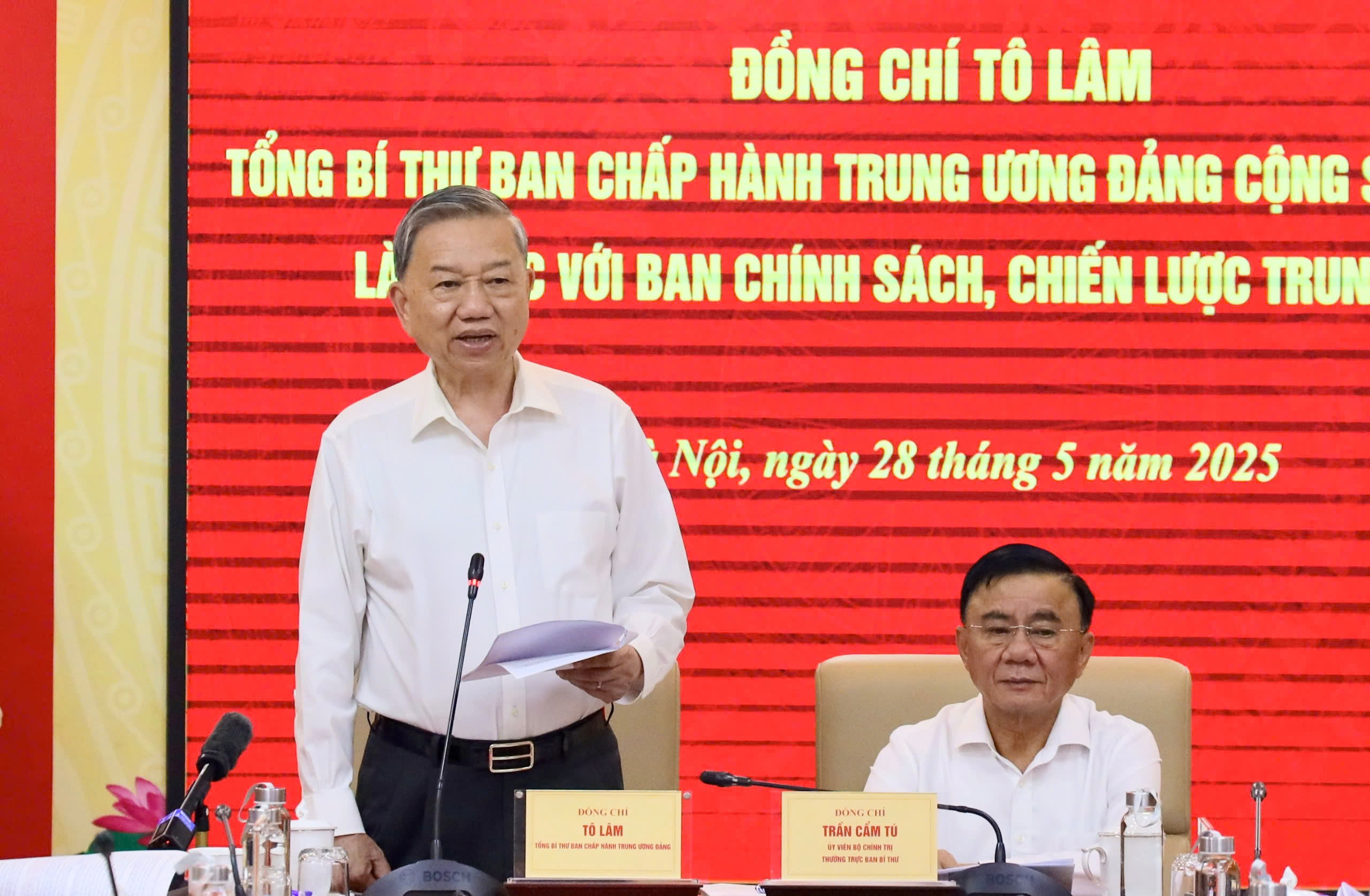 Tổng Bí thư Tô Lâm yêu cầu nhanh chóng sửa đổi Nghị định 24/2012/NĐ-CP về hoạt động kinh doanh vàng