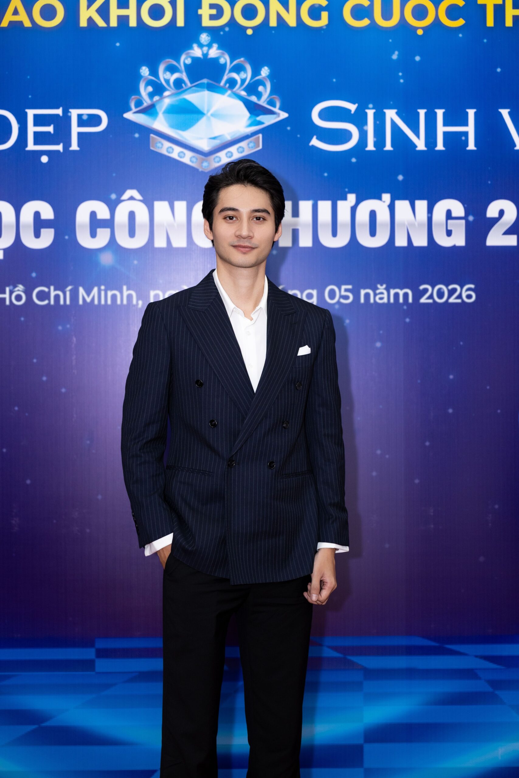6 A vuong 1 Nam vuong The gioi 2024 Mr World Pham Tuan Ngoc Anh Michael Neo scaled